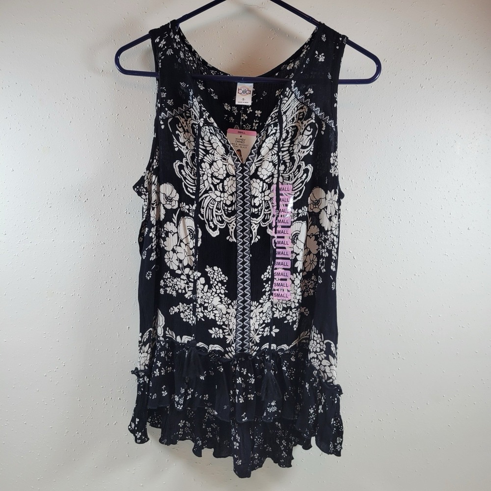 NWT Bila Women's Sleeveless Boho Gauzy Rayon Floral Black & White Shirt Size S